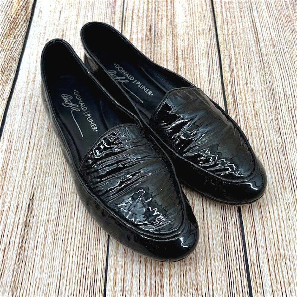 Donald J Pliner Denny‎ Women's Size 7 Black Soft Patent Leather Loafer Flats